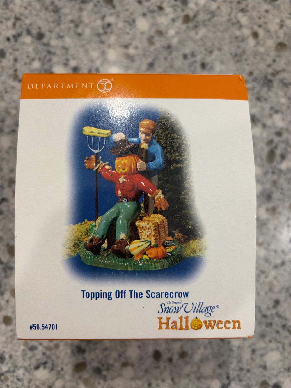 Department 56 Topping Off The Scarecrow